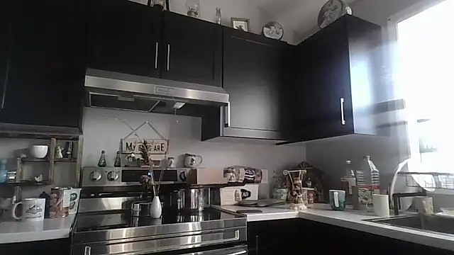 october1992xx online show from November 23, 2025, 12:38 pm