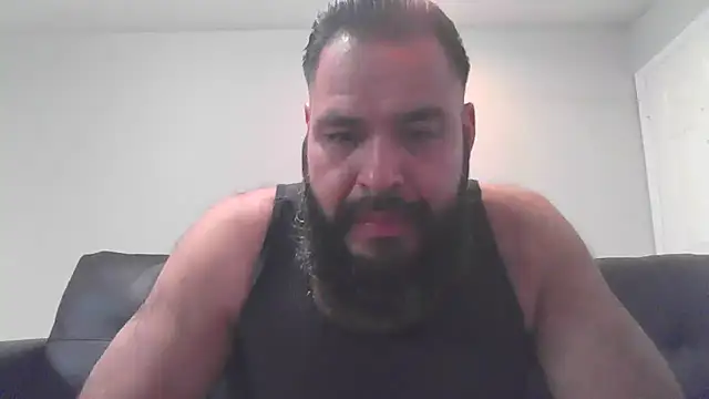 BigJohnBear39 online show from October 6, 2025, 4:54 am