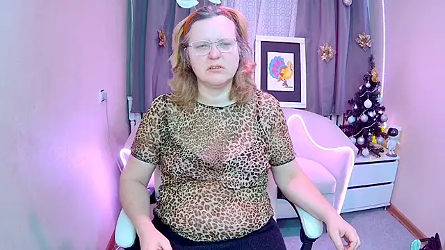 VestaWoody online show from November 27, 2025, 7:21 am