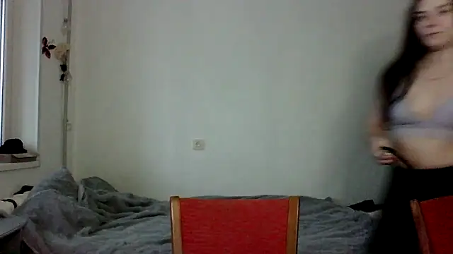 Snapshot of Twolatte1520 chatting on December 4, 2025, 12:36 pm Twolatte1520 online show from December 4, 2025, 12:36 pm