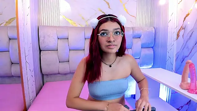 KiraRuby online show from October 15, 2025, 2:11 am