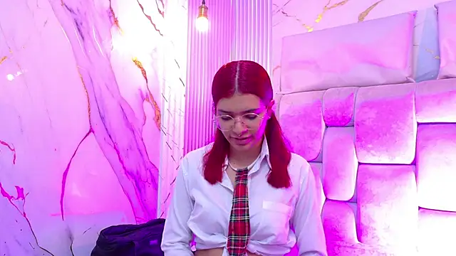 KiraRuby online show from November 27, 2025, 2:30 pm