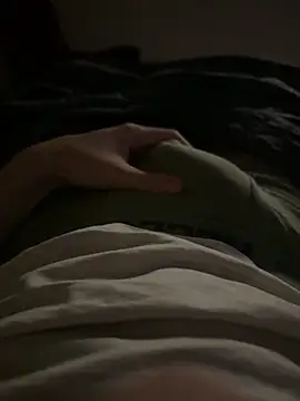 nieonixpeek19 online show from October 16, 2025, 4:08 pm