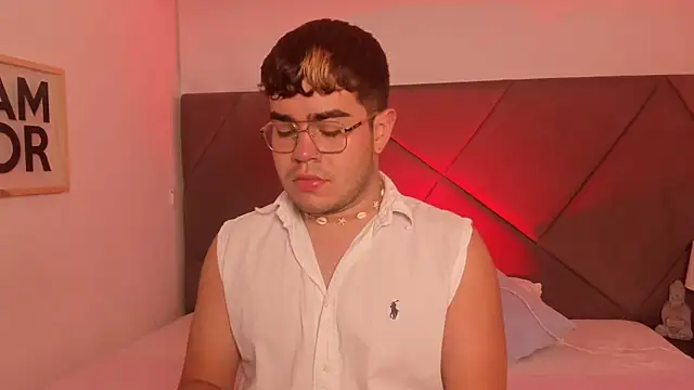 Snapshot of thiago_occonor chatting on November 10, 2025, 12:37 pm thiago occonor online show from November 10, 2025, 12:37 pm