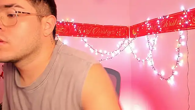 Snapshot of thiago_occonor chatting on December 5, 2025, 5:05 am thiago occonor online show from December 5, 2025, 5:05 am