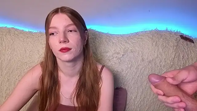 Snapshot of Kamiko- chatting on October 7, 2025, 3:42 pm Kamiko- online show from October 7, 2025, 3:42 pm