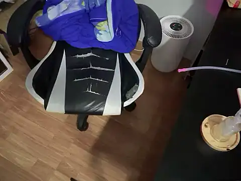 Wuza-H online show from October 22, 2025, 6:51 pm