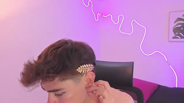 Sam Clark online show from November 7, 2025, 3:17 am