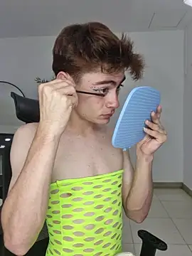 Sam Clark online show from December 2, 2025, 4:51 am