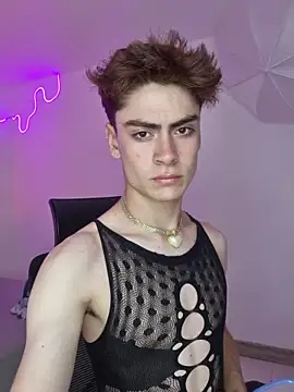 Sam Clark online show from December 3, 2025, 4:09 am