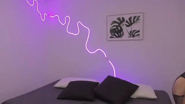 Sam Clark online show from December 15, 2025, 8:35 pm