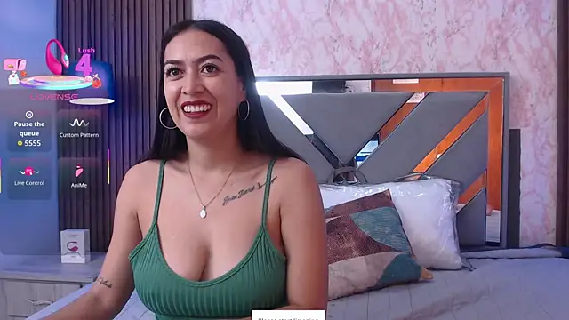 Mature juliana1 online show from October 12, 2025, 12:37 pm