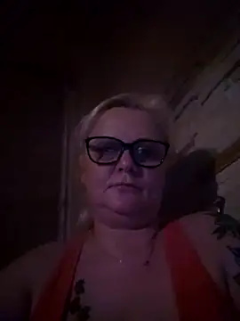 NieMaJazdyBezGwiazdy7883 online show from October 7, 2025, 2:09 am