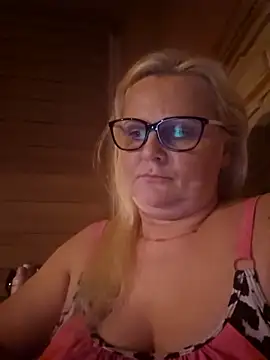 NieMaJazdyBezGwiazdy7883 online show from October 10, 2025, 5:34 pm