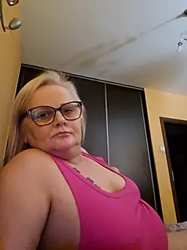 NieMaJazdyBezGwiazdy7883 online show from November 19, 2025, 5:13 pm