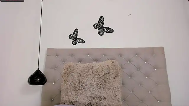 Rosse Alice  online show from November 11, 2025, 4:34 am