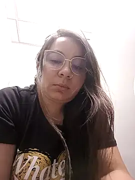 Snapshot of Hatria_Nuu chatting on October 9, 2025, 6:06 pm Hatria Nuu online show from October 9, 2025, 6:06 pm
