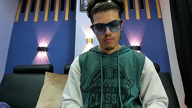 imsammytop online show from November 8, 2025, 11:58 pm