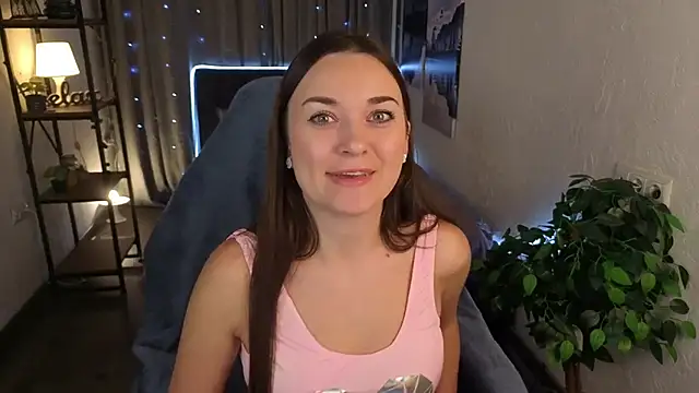 Madison Golden online show from November 19, 2025, 6:46 am