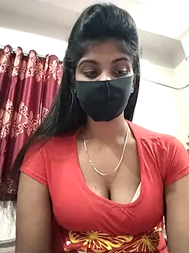 Queen-Any online show from November 11, 2025, 2:39 pm