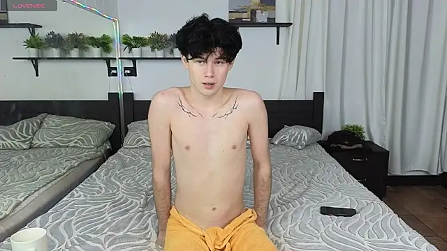 Cute Mike online show from November 15, 2025, 12:41 am