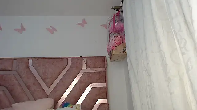 Snapshot of Rose_Baker- chatting on October 18, 2025, 4:59 am Rose Baker- online show from October 18, 2025, 4:59 am