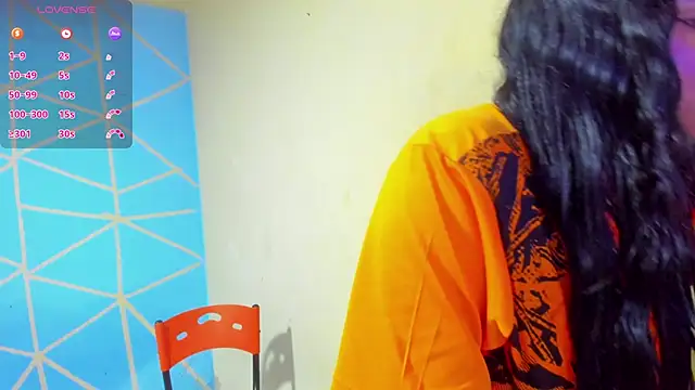 Snapshot of Paulina_new chatting on October 28, 2025, 8:51 am Paulina new online show from October 28, 2025, 8:51 am