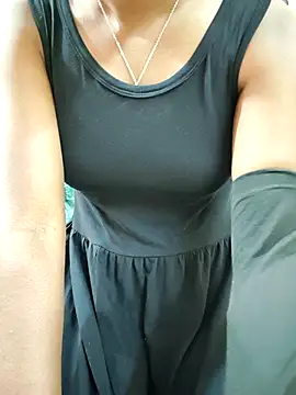 Snapshot of Chennai-couples chatting on November 5, 2025, 5:40 am Chennai-couples online show from November 5, 2025, 5:40 am