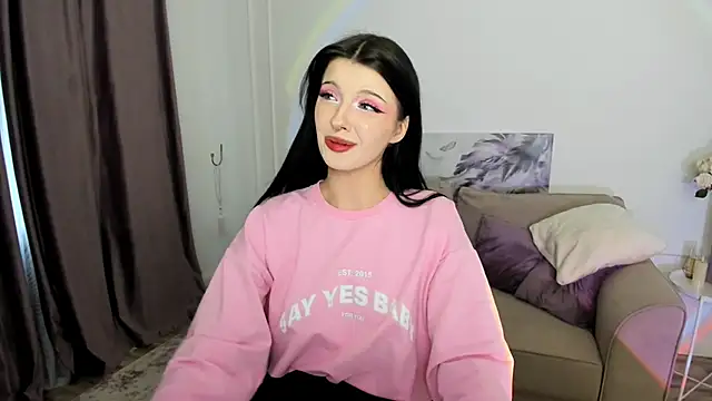 Snapshot of RoxyHopper chatting on December 2, 2025, 11:26 am RoxyHopper online show from December 2, 2025, 11:26 am