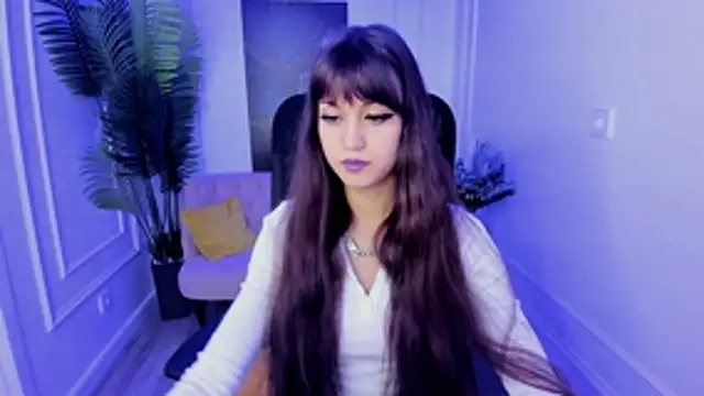 Snapshot of TiffanyYounge chatting on November 6, 2025, 12:17 pm TiffanyYounge online show from November 6, 2025, 12:17 pm