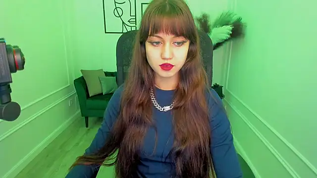 Snapshot of TiffanyYounge chatting on November 7, 2025, 12:38 pm TiffanyYounge online show from November 7, 2025, 12:38 pm