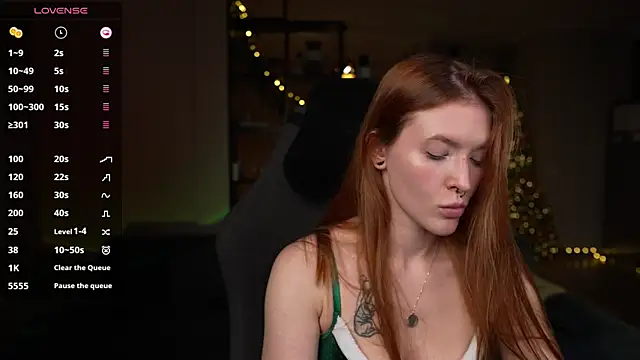 Snapshot of SsonicPorn chatting on December 17, 2025, 4:02 pm SsonicPorn online show from December 17, 2025, 4:02 pm