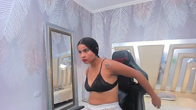 Snapshot of VanesaFox chatting on October 15, 2025, 11:43 am VanesaFox online show from October 15, 2025, 11:43 am