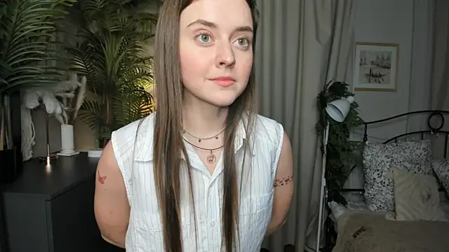 Snapshot of ThelmaJusto chatting on October 24, 2025, 3:30 pm ThelmaJusto online show from October 24, 2025, 3:30 pm