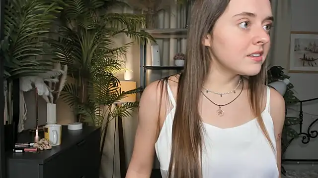 Snapshot of ThelmaJusto chatting on October 26, 2025, 2:34 pm ThelmaJusto online show from October 26, 2025, 2:34 pm