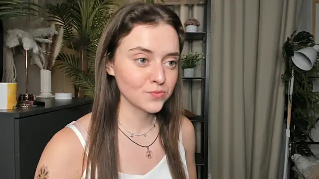 Snapshot of ThelmaJusto chatting on November 6, 2025, 2:18 pm ThelmaJusto online show from November 6, 2025, 2:18 pm