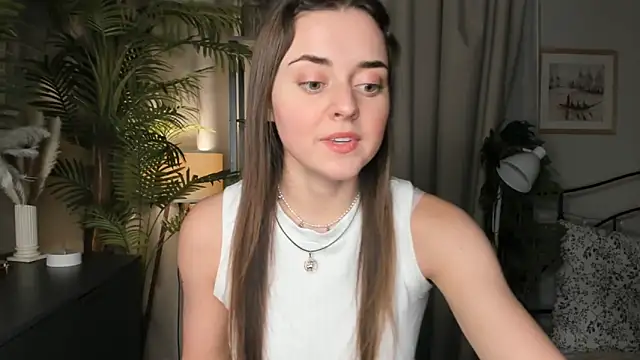 Snapshot of ThelmaJusto chatting on November 15, 2025, 2:13 pm ThelmaJusto online show from November 15, 2025, 2:13 pm