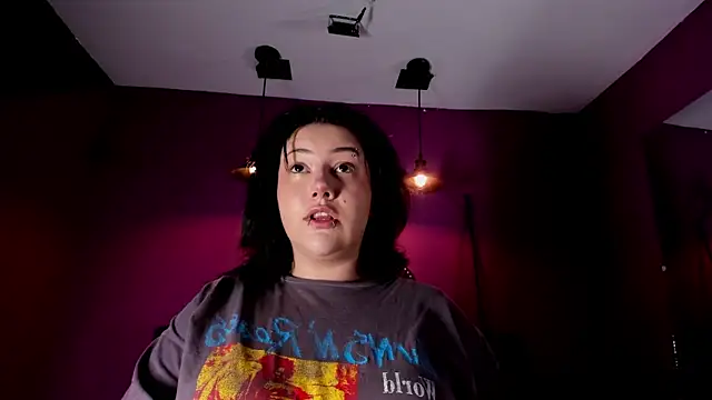 Snapshot of SabbathSinclair chatting on November 6, 2025, 11:44 am SabbathSinclair online show from November 6, 2025, 11:44 am