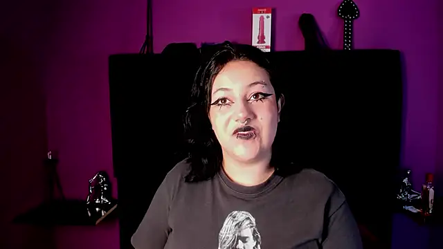 Snapshot of SabbathSinclair chatting on November 15, 2025, 11:40 am SabbathSinclair online show from November 15, 2025, 11:40 am