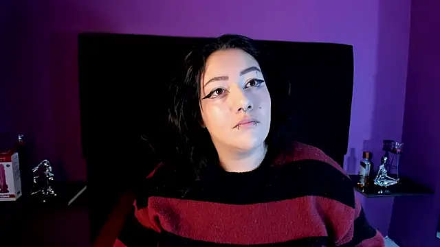 Snapshot of SabbathSinclair chatting on December 5, 2025, 11:41 am SabbathSinclair online show from December 5, 2025, 11:41 am