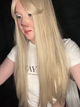 Darling Bri  online show from October 18, 2025, 6:30 pm