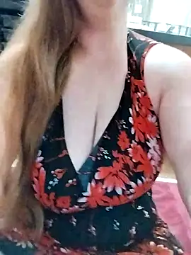 Snapshot of AugustRayn chatting on October 28, 2025, 12:58 am AugustRayn online show from October 28, 2025, 12:58 am