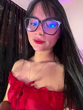 AlannaDollx online show from October 24, 2025, 1:29 pm