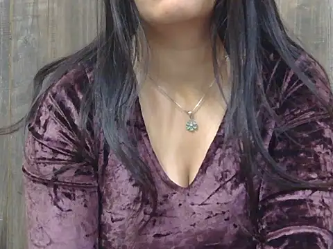 Hot Meadow online show from December 5, 2025, 6:33 am