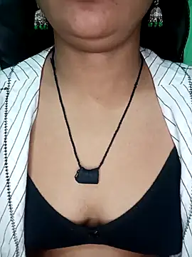 Rashmi 011 online show from November 27, 2025, 11:34 am