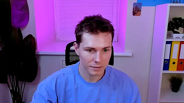 Snapshot of Hector_Spector chatting on December 4, 2025, 10:46 am Hector Spector online show from December 4, 2025, 10:46 am