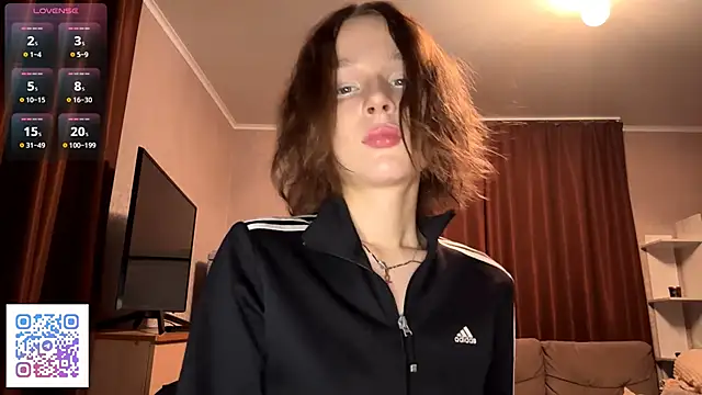 TerrellSroufe online show from December 5, 2025, 7:43 pm