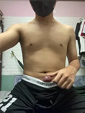 Snapshot of Boyshuaaa chatting on October 27, 2025, 2:43 pm Boyshuaaa online show from October 27, 2025, 2:43 pm