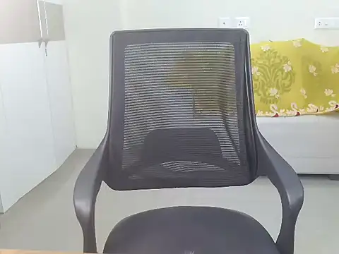 Snapshot of Meadow_rain1 chatting on October 8, 2025, 4:48 pm Meadow rain1 online show from October 8, 2025, 4:48 pm