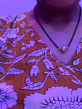 Snapshot of bindiyarani01 chatting on October 5, 2025, 1:31 pm bindiyarani01 online show from October 5, 2025, 1:31 pm